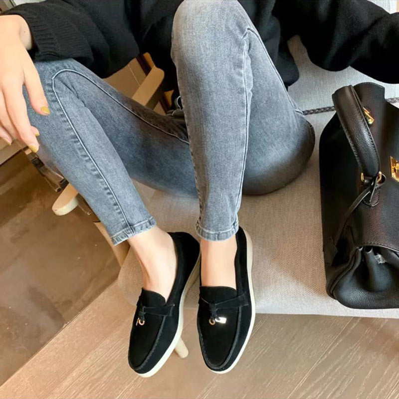 Schicke Damen-Ledermokassins mit Schnallendetail