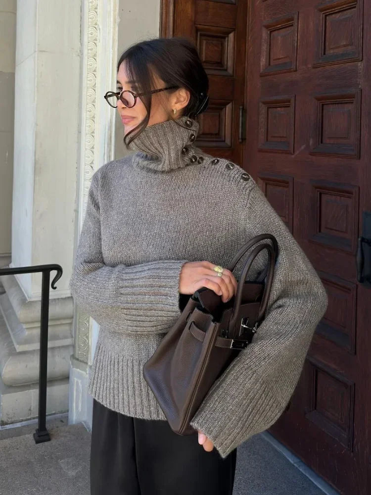 Gemütlicher Pullover mit Knopf-Stehkragen und lockerem Schnitt