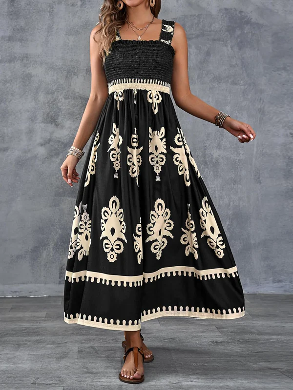 Maxikleid mit geometrischem Print und Smok-Einsatz