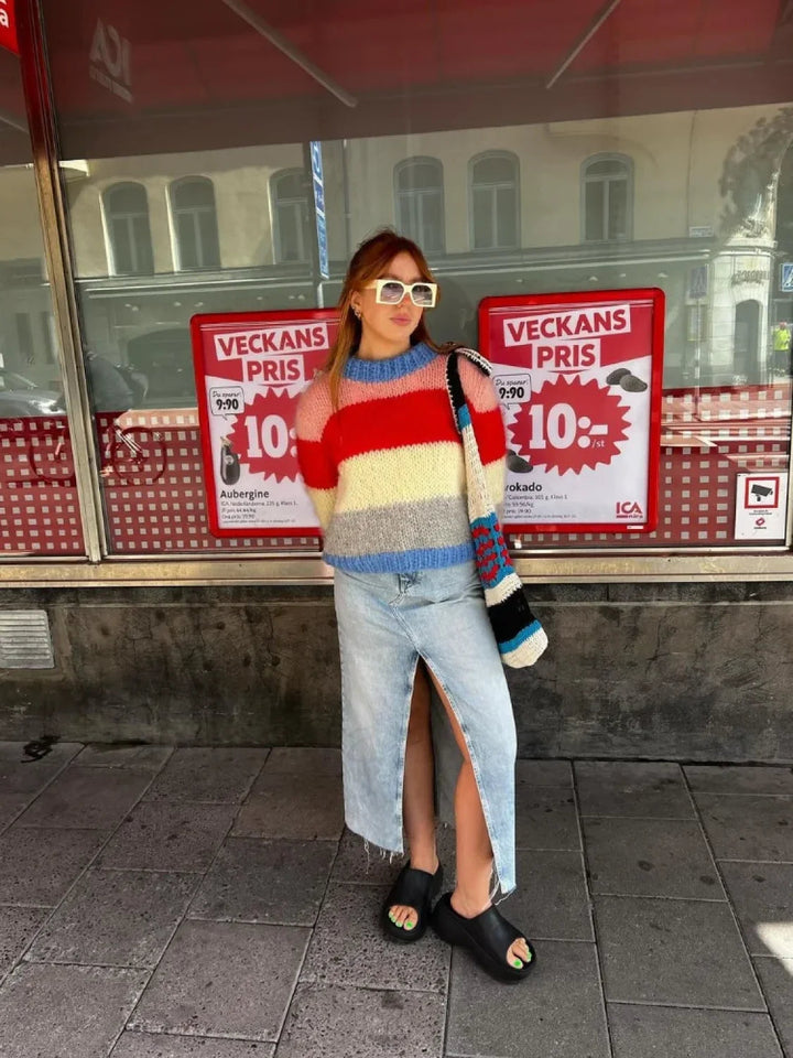 Bunter gestreifter Strickpullover für lässig schicke Looks