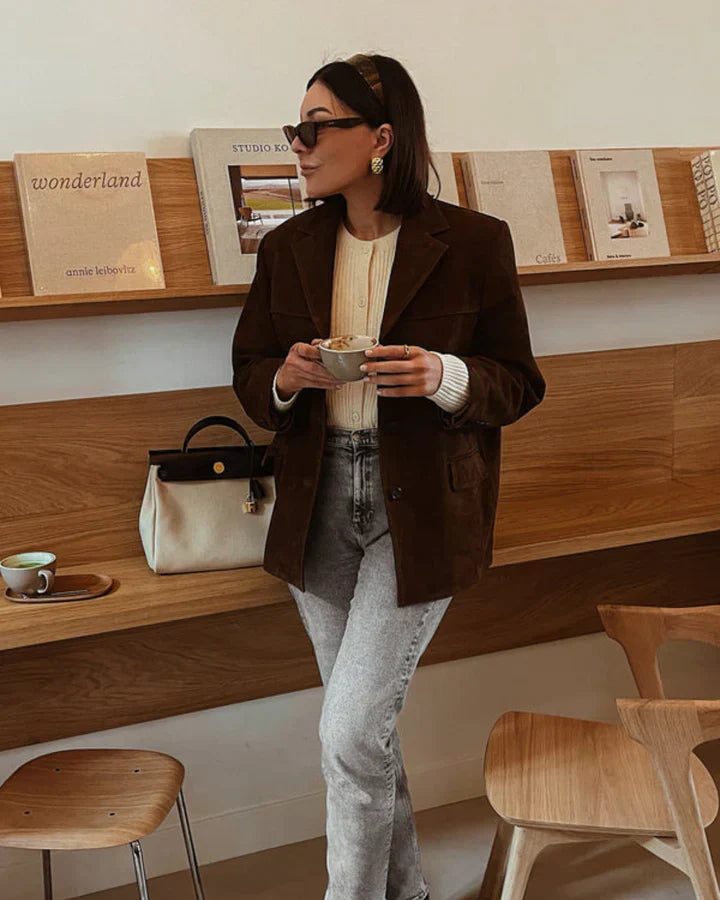 Zeitloser Wildleder-Blazer für mühelosen Stil