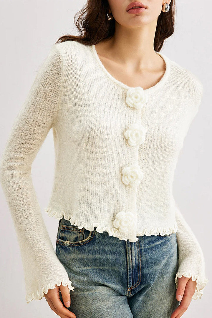 Schlanker, geblümter Strickcardigan mit Rüschen