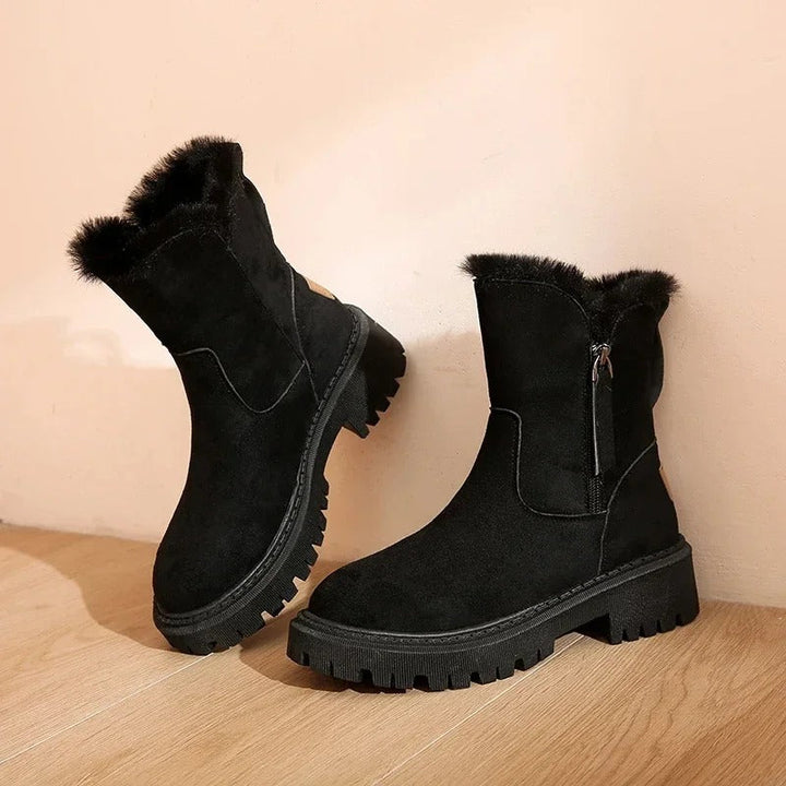 Gemütliche isolierte Winterstiefel
