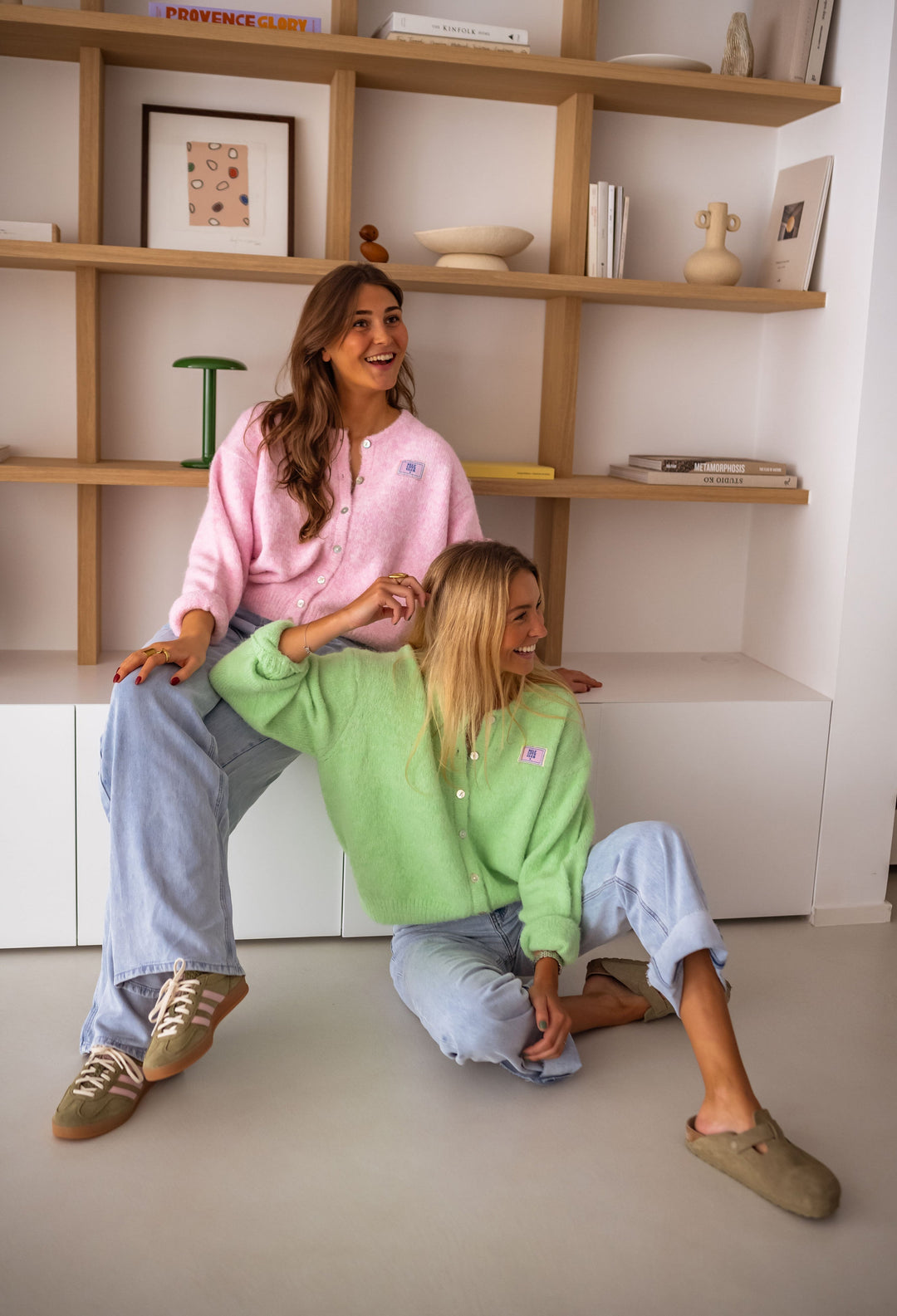 Schicker rosa gesteppter Cardigan für Lagen-Looks