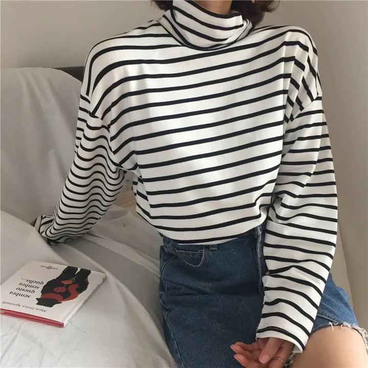 Damen locker sitzende gestreifte Rollkragenbluse, leichtgewichtige