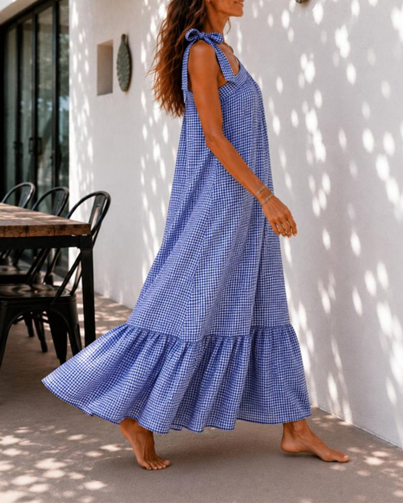 Elegantes Damenkleid als Maxikleid mit asymmetrischer Schulter und Rüschendetail