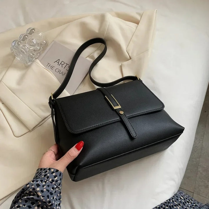 Helviora® | Klassische Schultertasche mit Verschlussriemen