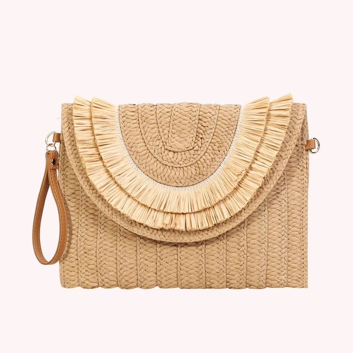 Geflochtene Clutch mit Fransenklappe