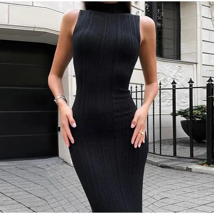 Weiches gestricktes, geripptes Bodycon-Midikleid