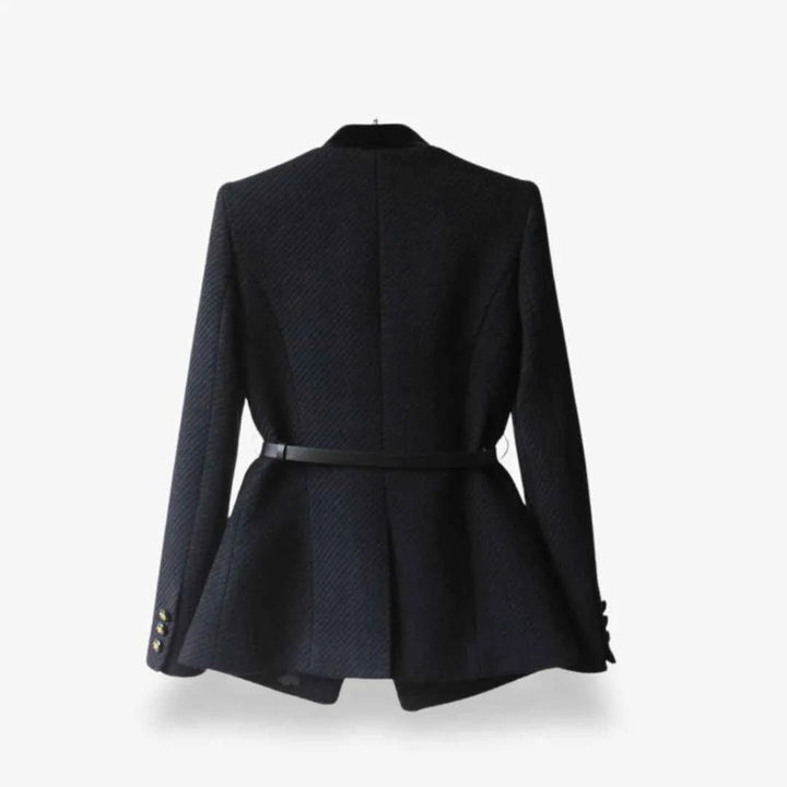 Maßgeschneiderter Tweed-Blazer für einen schicken Büro-Look