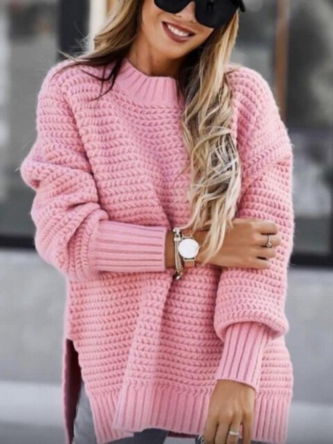 Cozy knit sweater with an elegant fit 