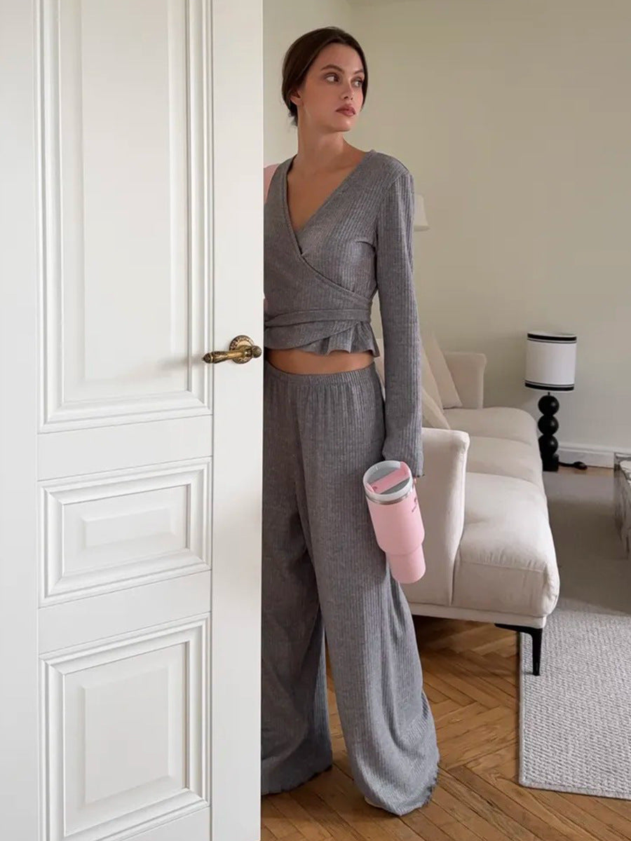 Graues geripptes Strick-Crop-Top und Hose mit weitem Bein Set