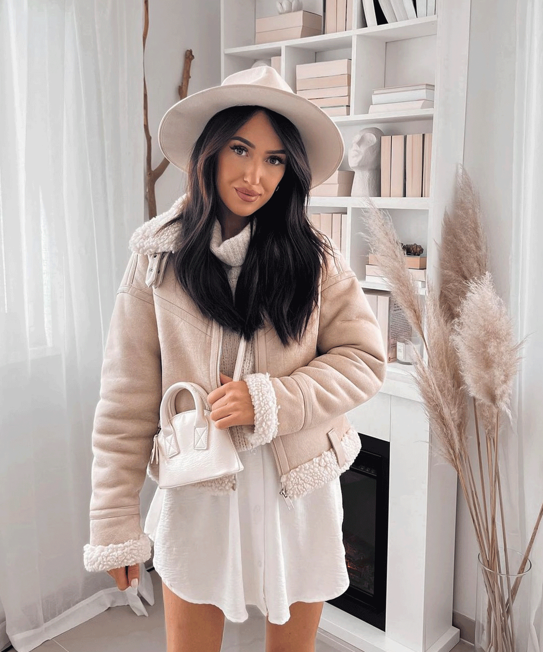 Eleganter weißer Rock