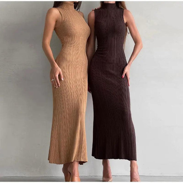 Weiches gestricktes, geripptes Bodycon-Midikleid