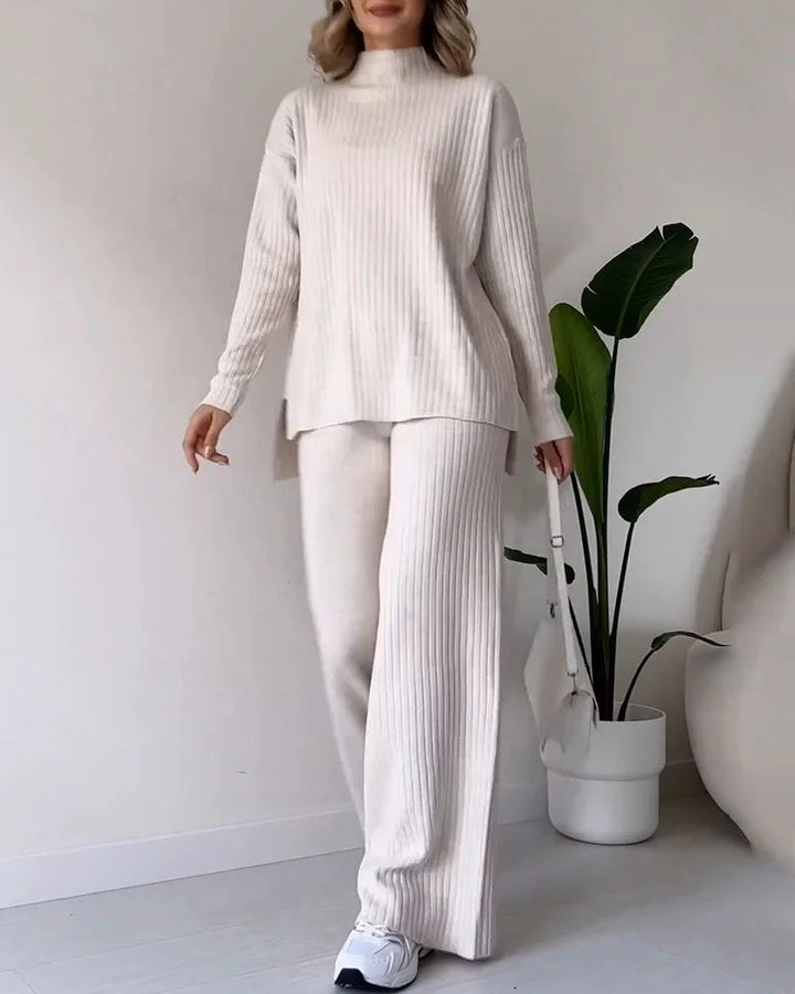 Schickes zweiteiliges Set mit Schlitz für mühelosen lässigen Stil