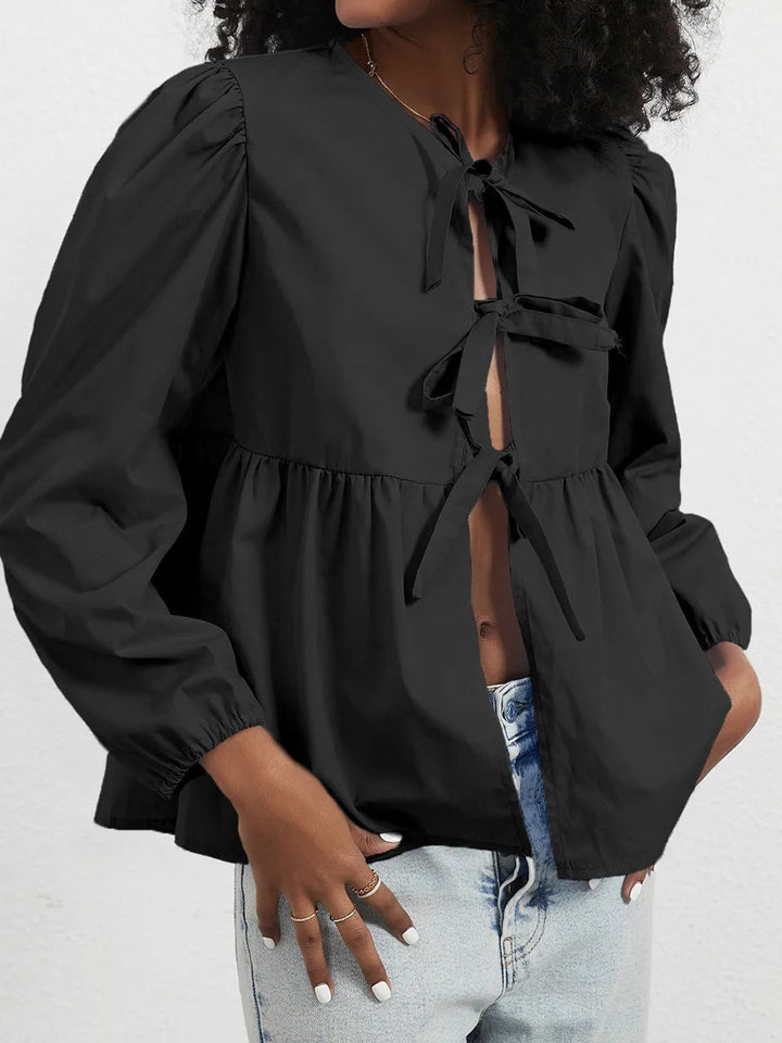 Damen-Bluse mit Schnürung, Rüschensaum und lockerem Sitz