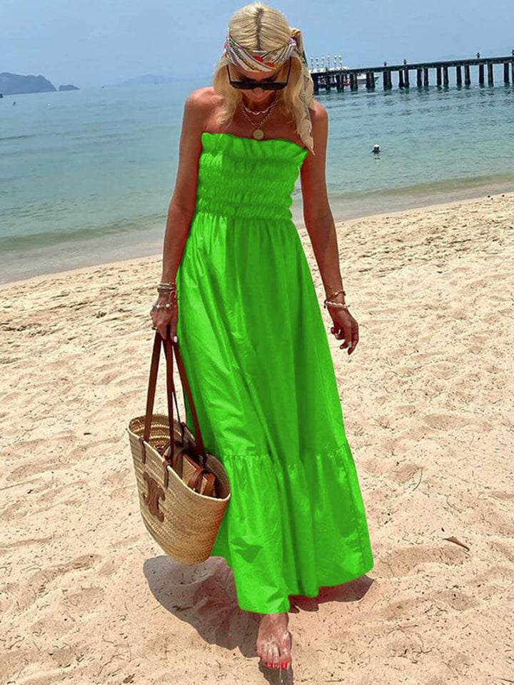 Maxikleid mit schulterfreiem, gerafftem Brustbereich für den Urlaub