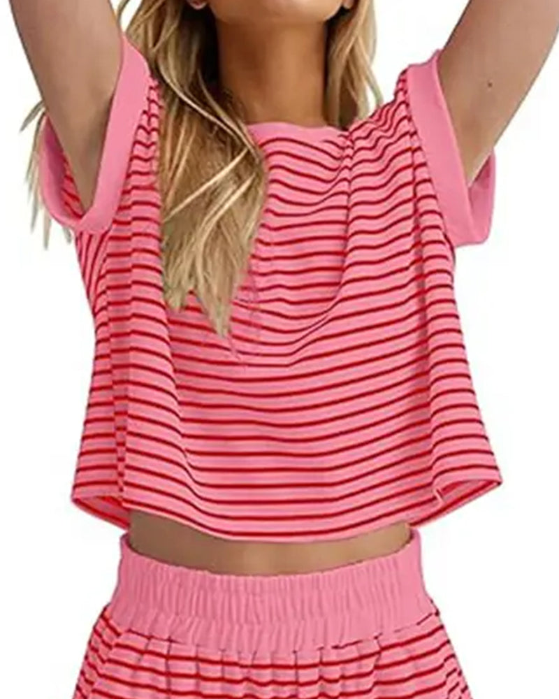 Gestreiftes Damen Zweiteiler-Set aus T-Shirt und Shorts in Casual Fit