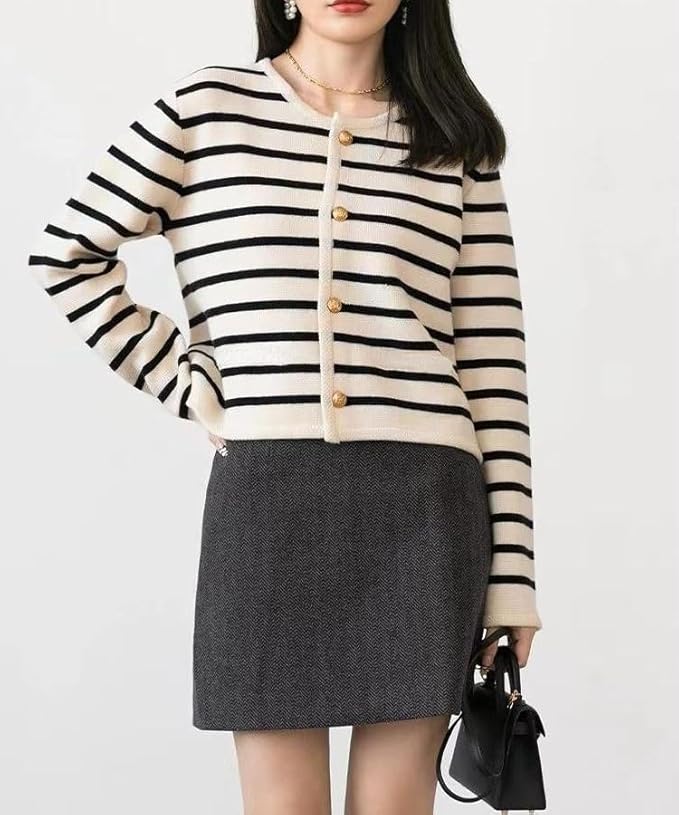 Gemütlicher gestreifter Strickpullover für herbstliche Lagenlooks