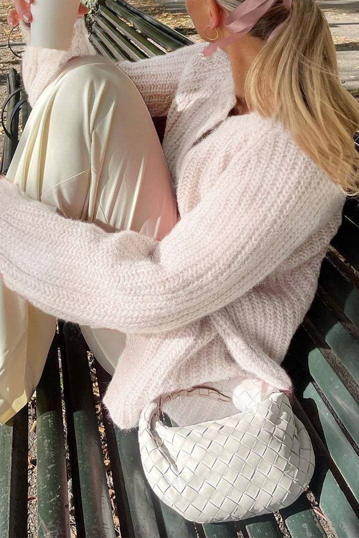 Lässiger Strickpullover mit Knöpfen und Rundhalsausschnitt Außenbekleidung