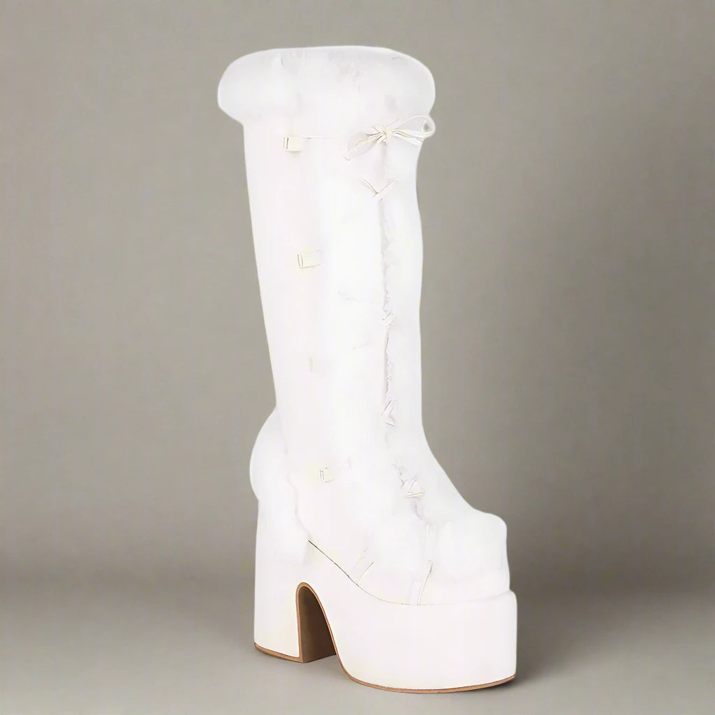 Gemütliche klobige Plateau-Stiefel für den Winterstil