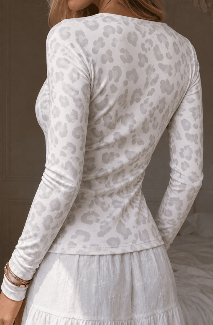 Figurbetontes Damen-Langarmshirt mit Leopardenmuster