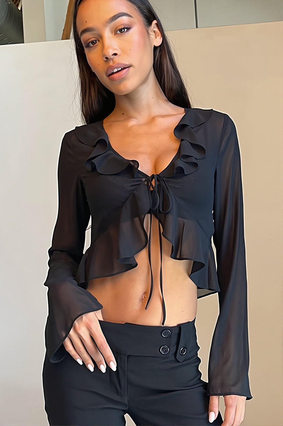 Damen Crop Bluse Mit Volants Und V Ausschnitt