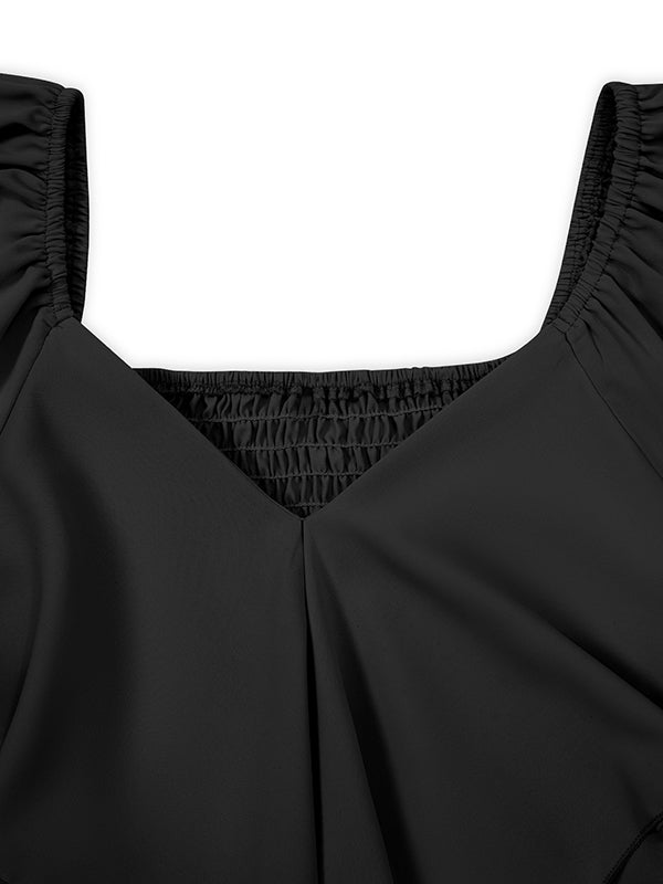 Verspieltes Rüschen-Minikleid mit gebundenem Taillenband und ausgestellten Ärmeln