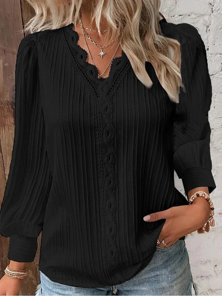Damenbluse aus Chiffon mit Spitzenbesatz