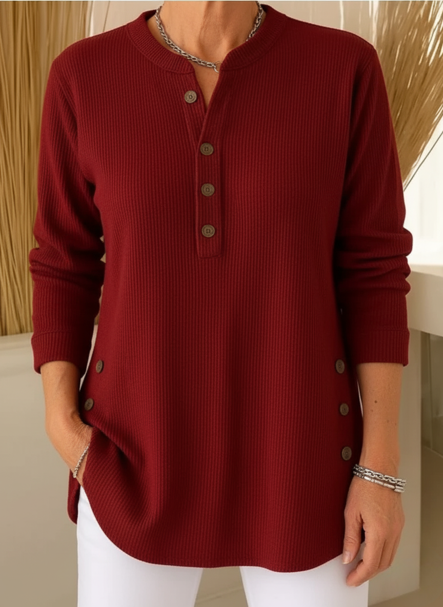 Gemütlicher Pullover mit schickem Knopfdetail