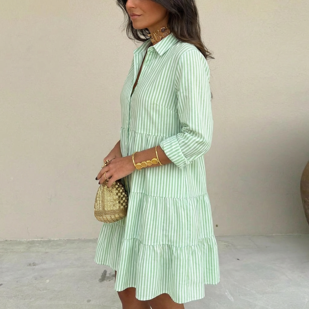 Leichtes gestreiftes Sommerkleid mit Knopfleiste