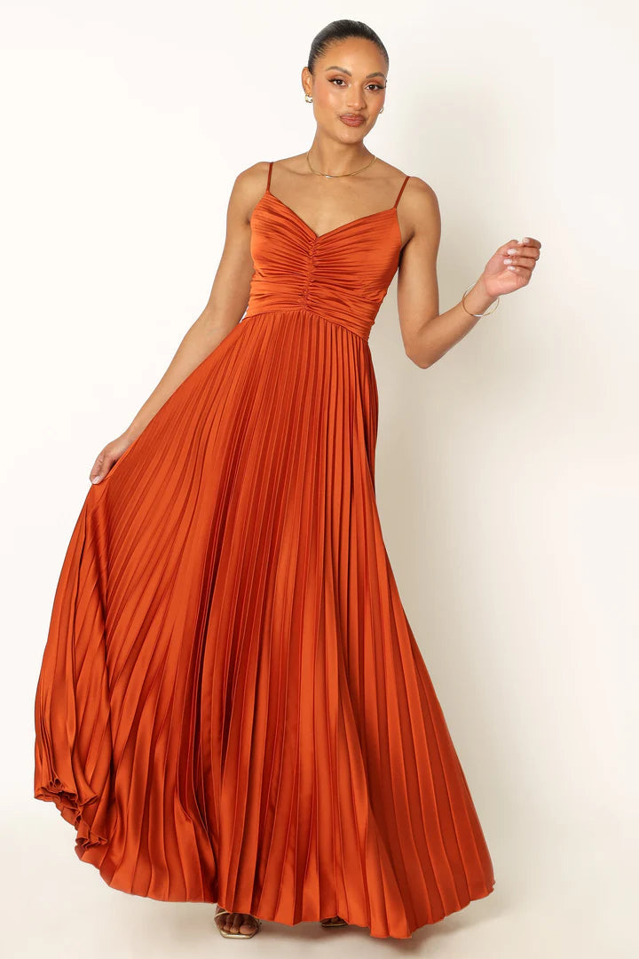 Elegantes plissiertes Midikleid für Hochzeiten und besondere Anlässe