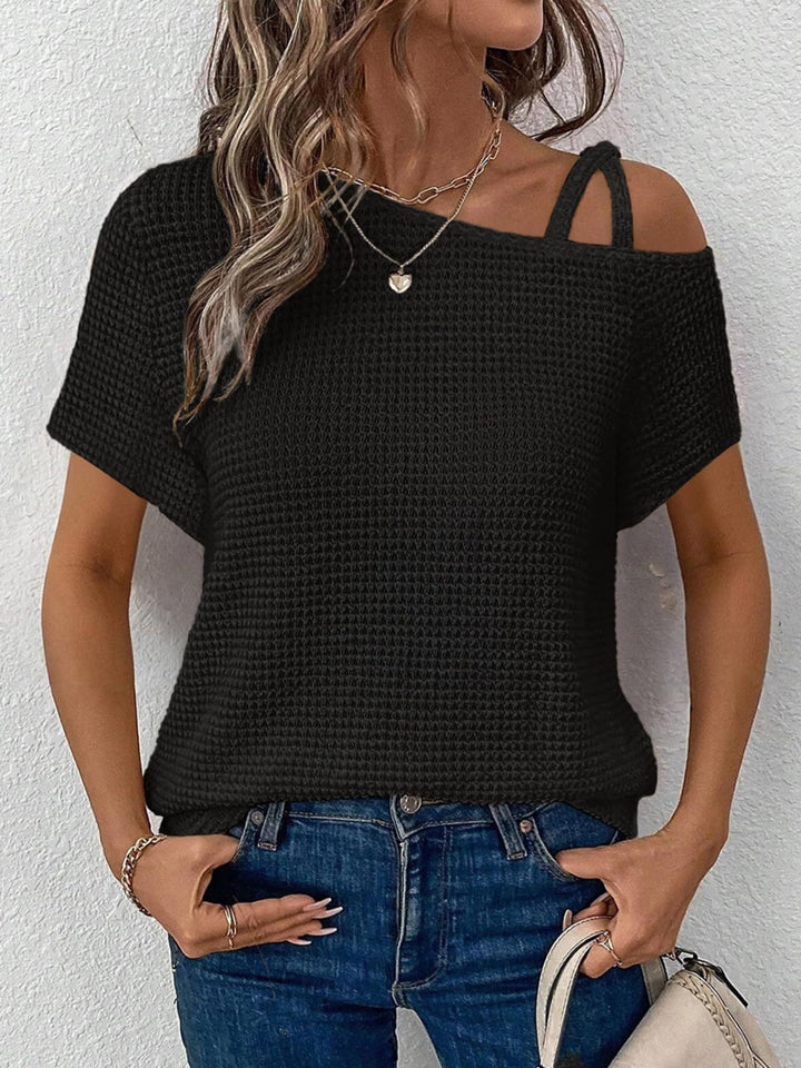 Asymmetrisches T-Shirt mit kurzem Arm und Rundhalsausschnitt