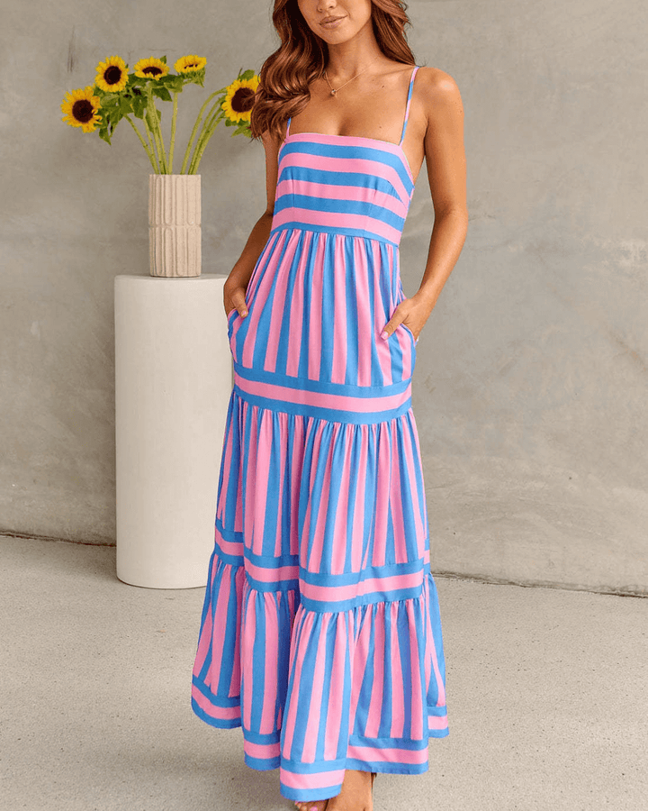 Gestreiftes Kleid