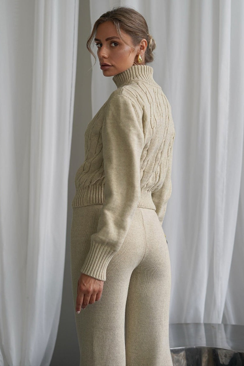 Damen-Strickset als abgestimmter Look für Alltag und Freizeit
