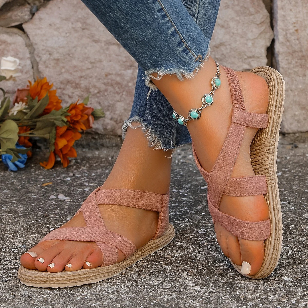 Azelma® | Bequeme Sandalen mit gekreuzten Riemen