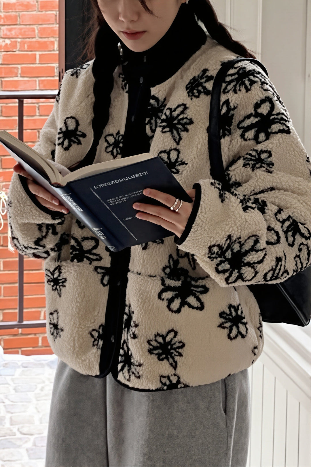 Wendbare Damenjacke aus Sherpa-Fleece, Rückansicht