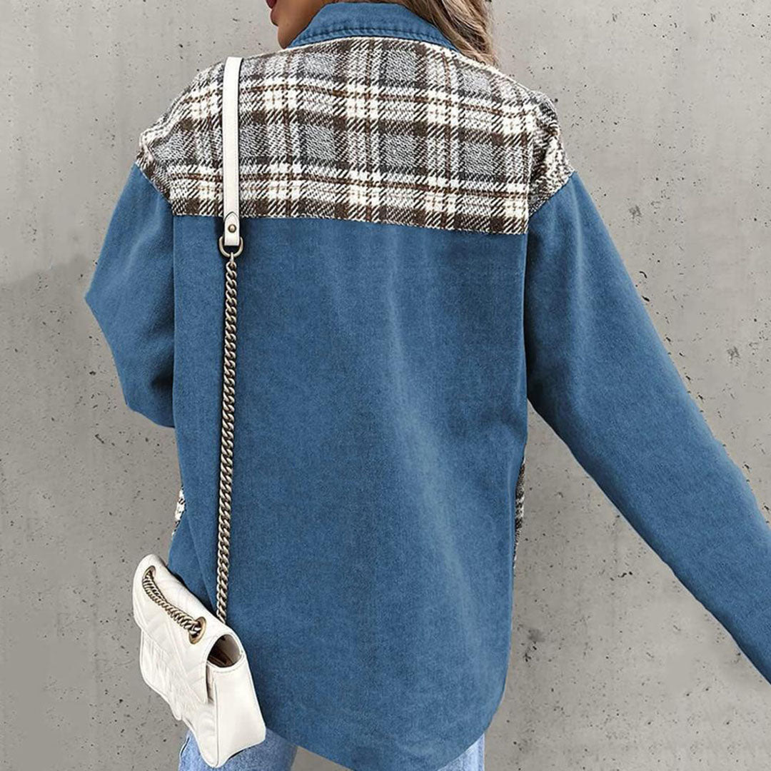 Elegante Damenjacke mit Karomuster und klassischem Kragen