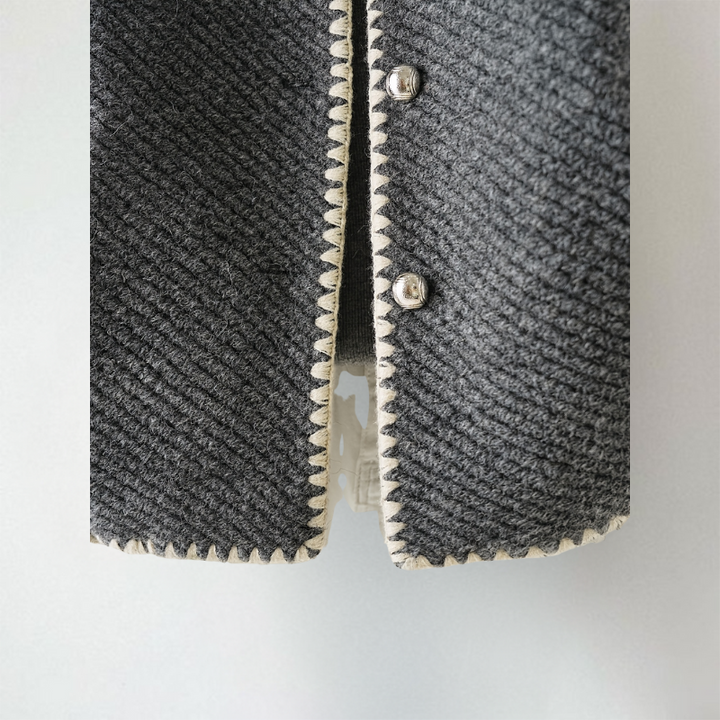 Schicker leichter Strickcardigan zum Schichten