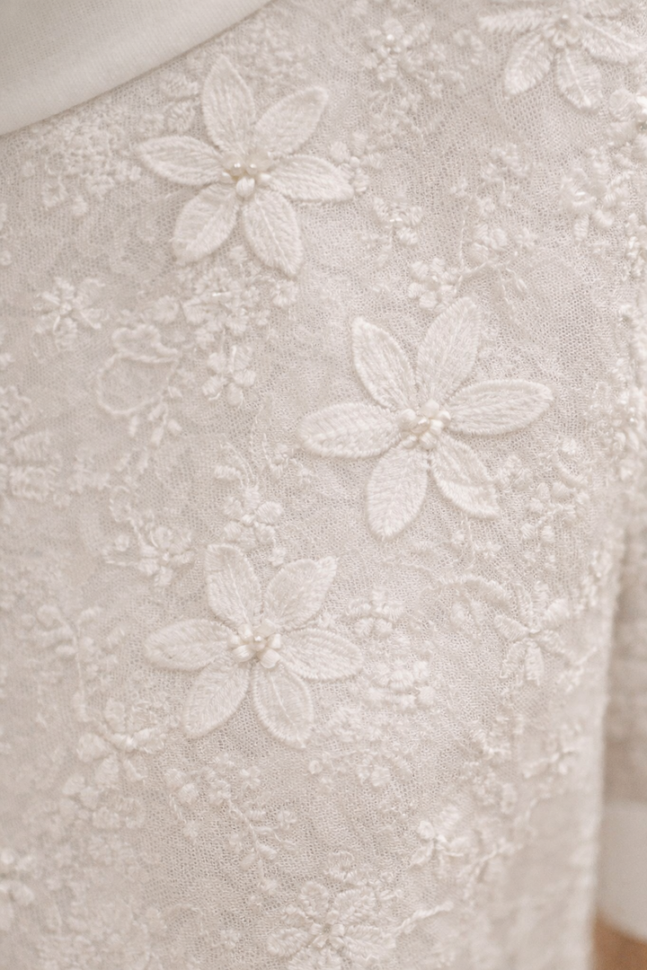 Bluse mit Blumenmuster und kurzen Ärmeln