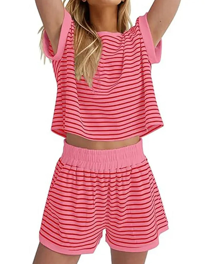 Damen Shorts Set mit gestreiftem Kurzarm-T-Shirt und passender Shorts