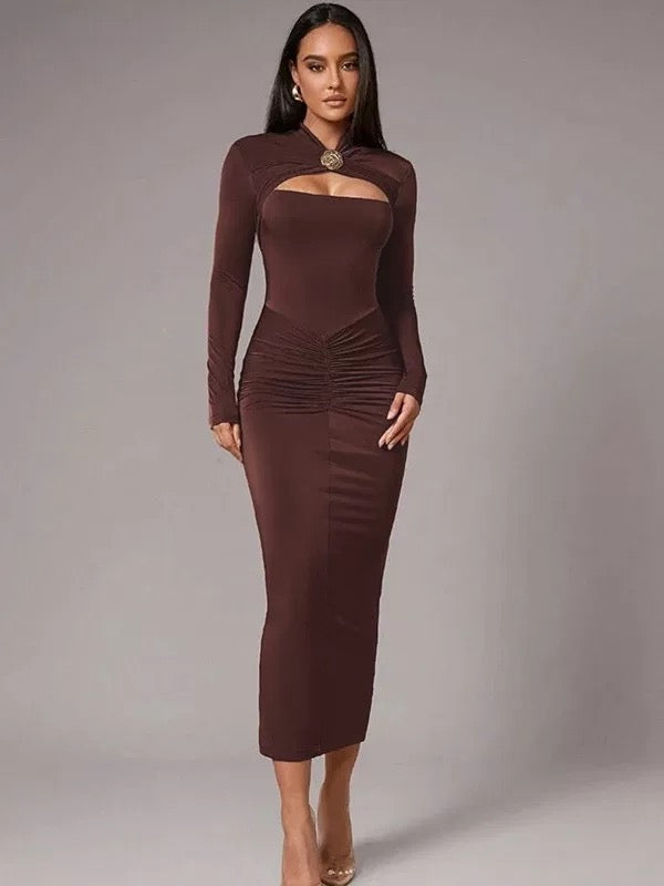 Enges gerafftes Midi-Kleid in Braun