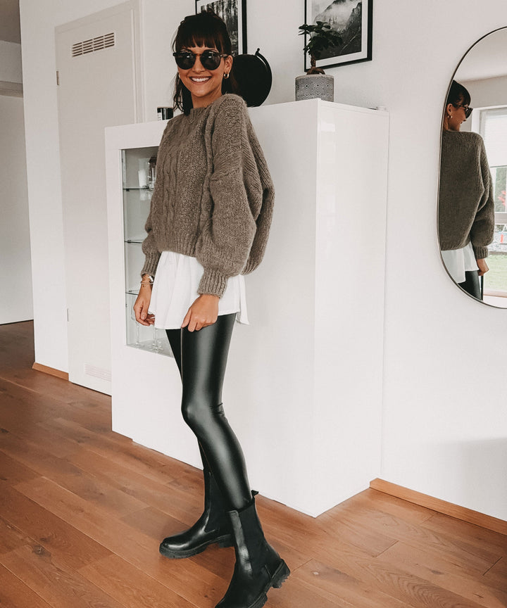 Eleganter weißer Rock