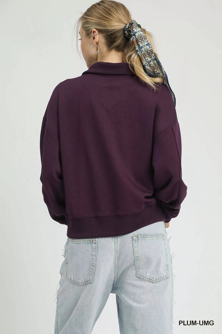 Lässiger kuscheliger Pullover mit halbem Reißverschluss