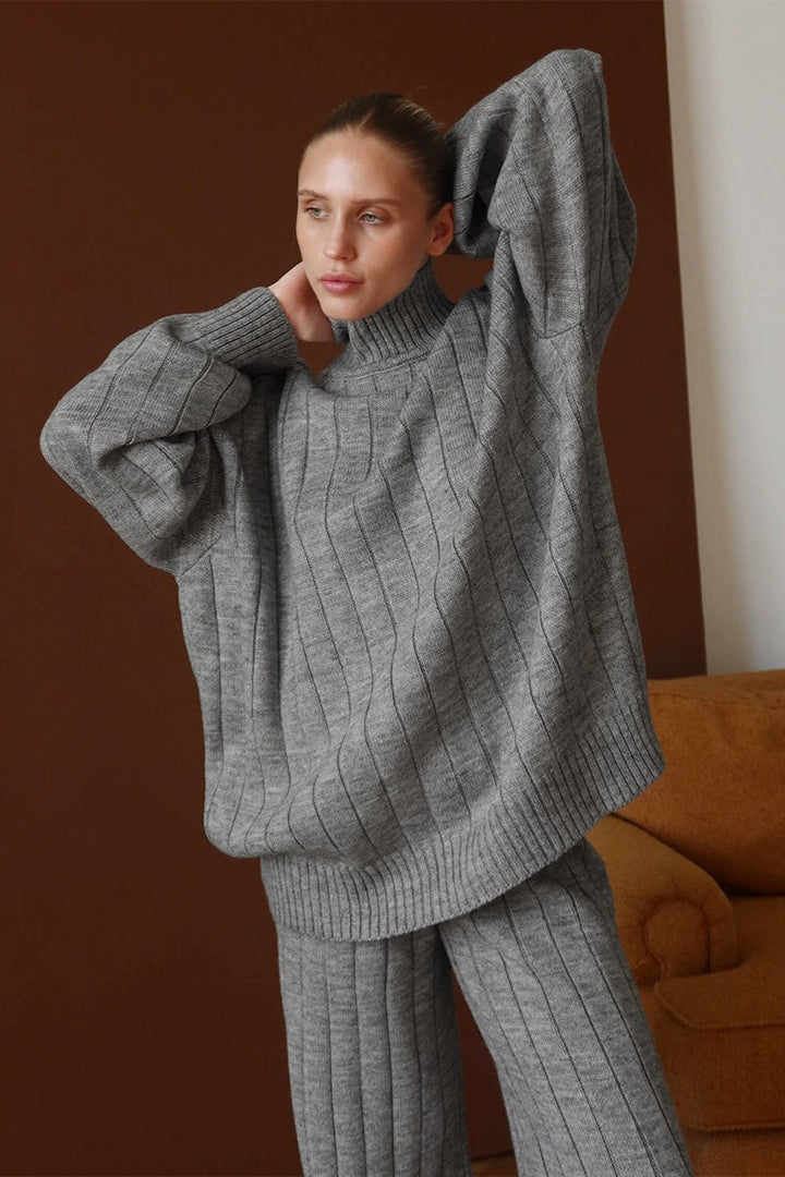 Damen-Rippstrickset mit Rollkragenpullover und weiter Hose