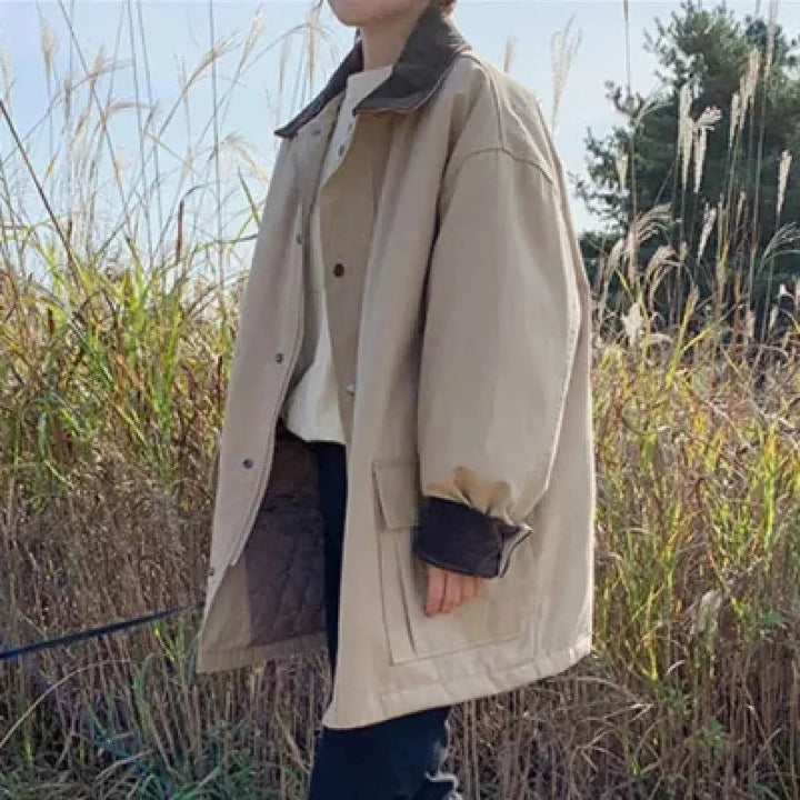 Damenjacke im Vintage-Stil mit Umlegekragen und großen Taschen