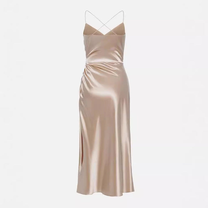 Luxuriöses Satin-Cocktailkleid für Damen mit drapiertem Seitenschlitz