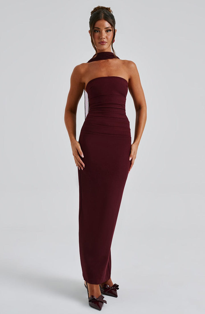 Damenkleid mit fließender, eleganter Silhouette