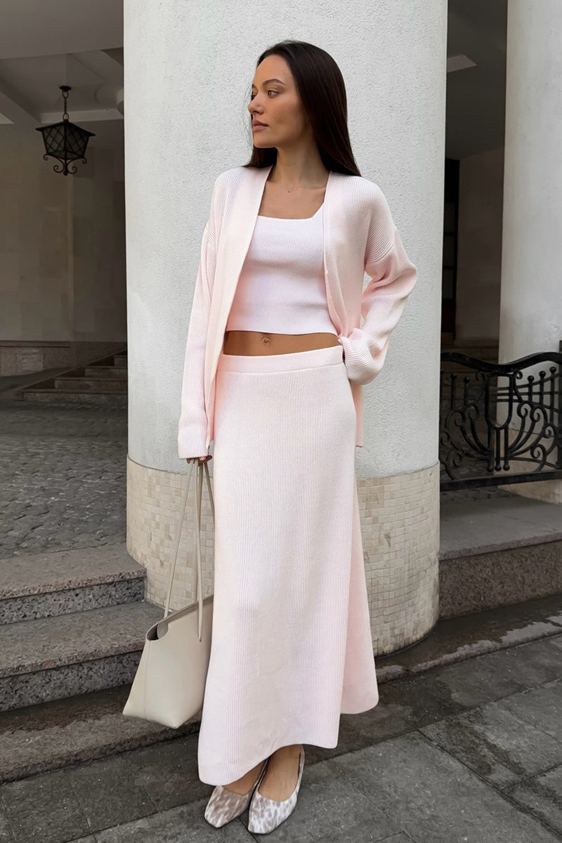 Damen-Strickzweiteiler mit Cardigan, Top und Maxirock in der Gesamtansicht