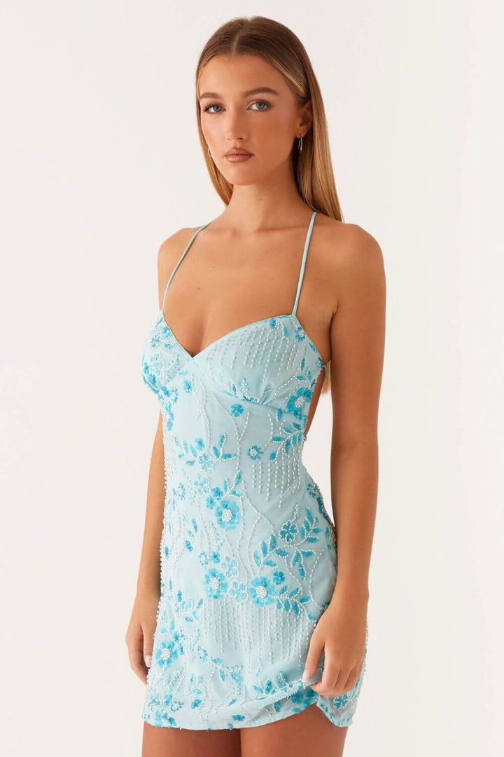 Polyesterkurzkleid mit Paillettenverzierung